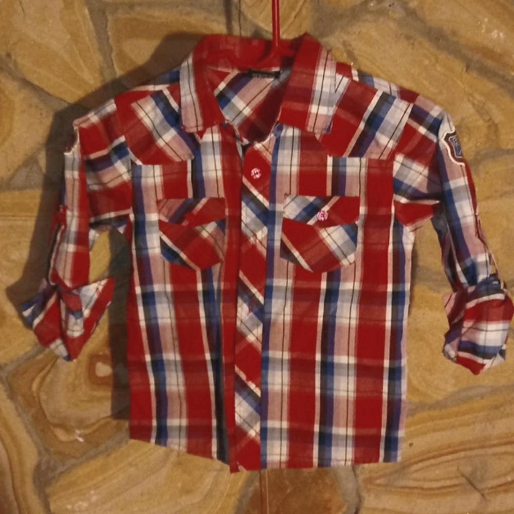 Boys size 7 dress up plaid long sleeve shirt